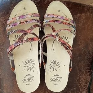 Women's abeo sandals size 11
